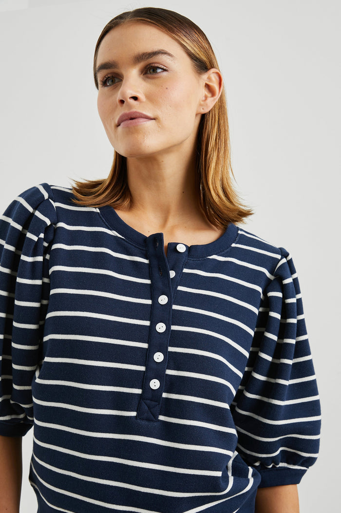 DOM-NAVYWHITESTRIPE-FRONT ANGLE