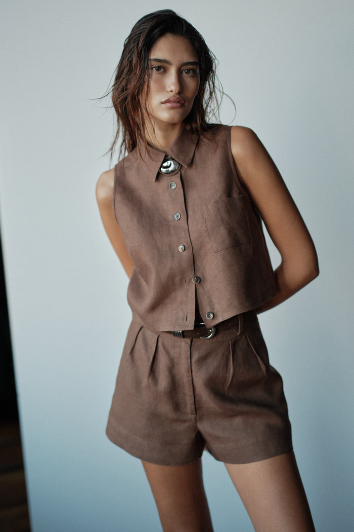 HEVRON Katja Top Chocolate Linen Top