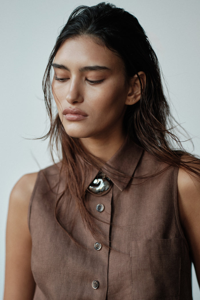 HEVRON Katja Top Chocolate Linen Top