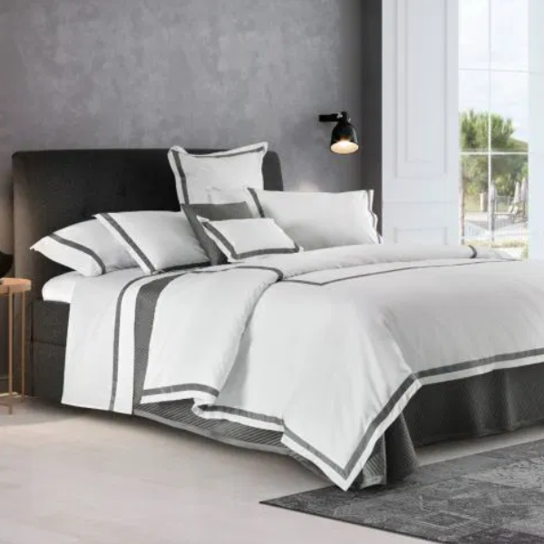 Pegaso Duvet Cover & Sham Collection