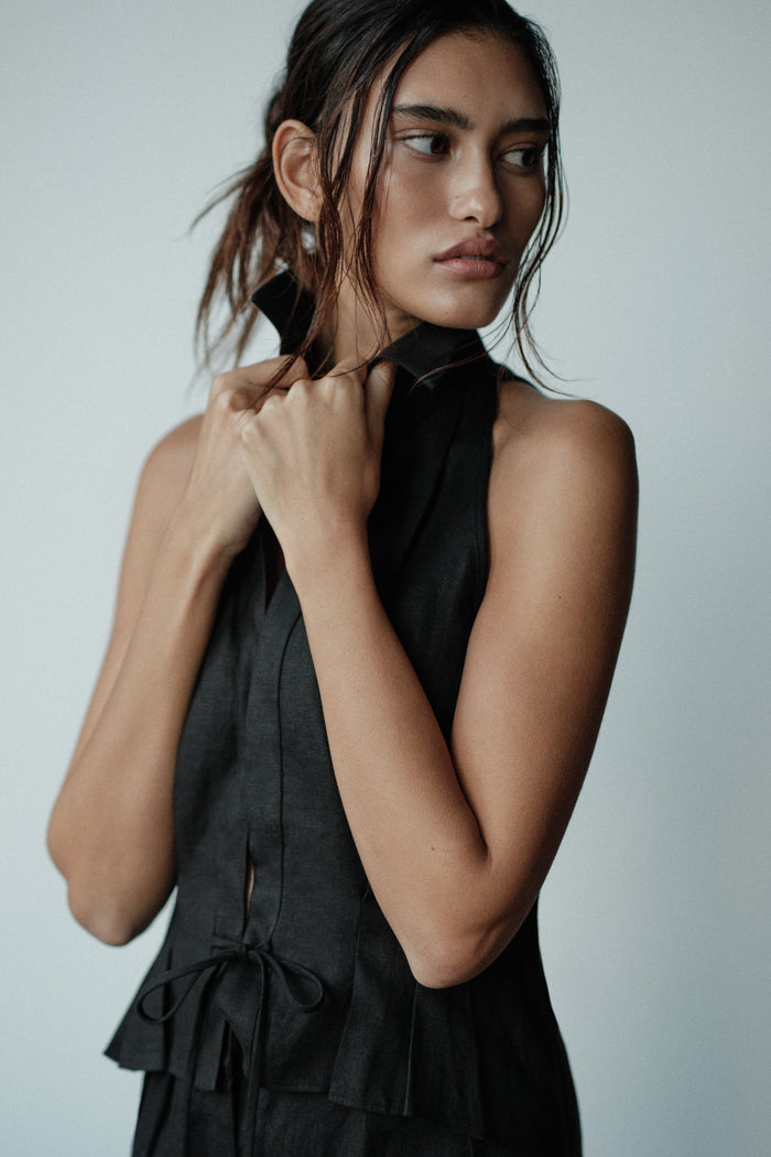 HEVRON Sloan Vest Black Linen Vest